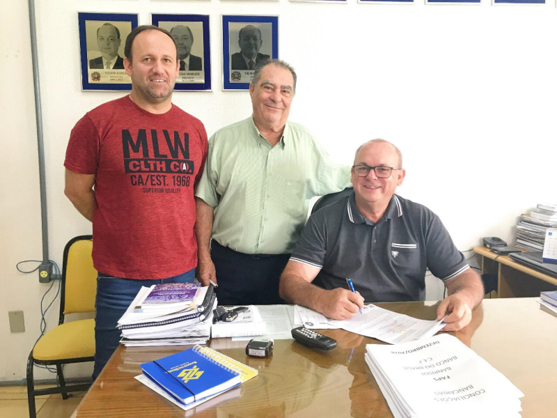 PREFEITURA FIRMA CONVÊNIO COM HOSPITAL